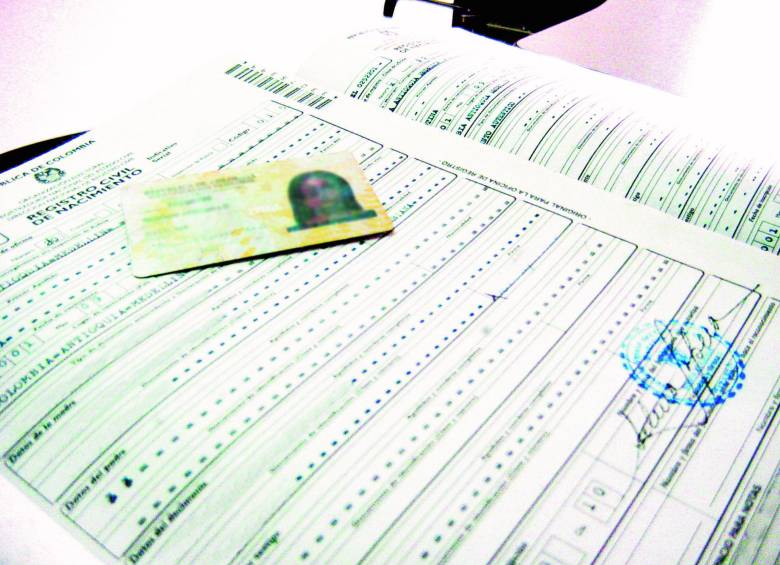 Quienes quieran legalizar su cambio de sexo en el registro civil deben hacer declaración juramentada en notaría. FOTO ARCHIVO