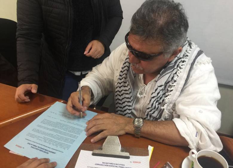 El hecho de que Santrich se acoja a al Acta de Compromiso de Libertad Condicional no le garatinza que la consiga, tal como ocurrió con 614 presos de Farc. FOTO COLPRENSA 