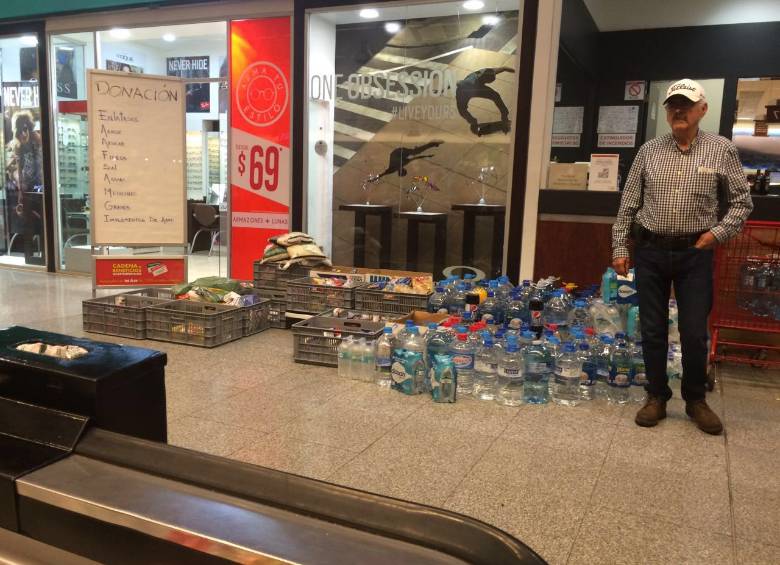 En supermercados de Quito se están haciendo donaciones para los afectados, en especial en las zonas costeras del país. 