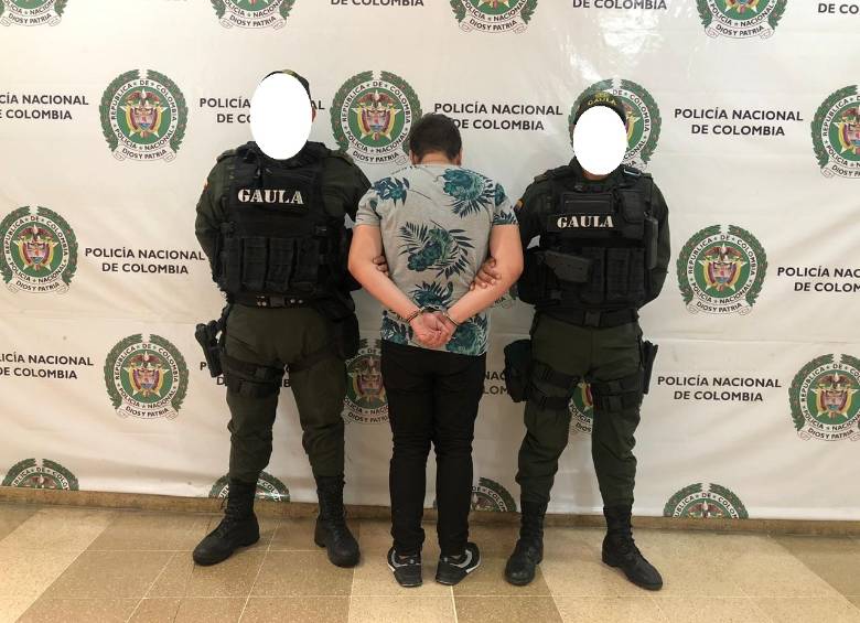 El hombre fue capturado por el Gaula de la Policía. FOTO Cortesía Gaula