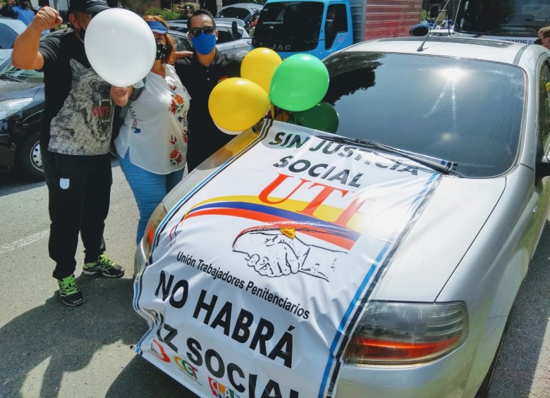 Los recorridos y concentraciones en Medellín son convocados y apoyados por grupos estudiantiles, organizaciones sociales y sindicales. FOTO JAIME PÉREZ