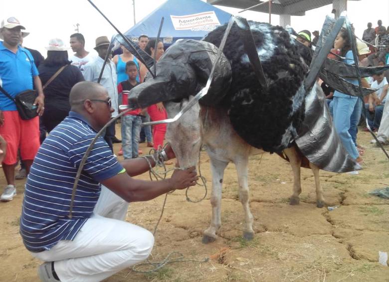 El Chikunburro fue el ganador del concurso de disfraces en el Festival Nacional del Burro, en San Antero. FOTO Deiby Palomino @deibysmanuel