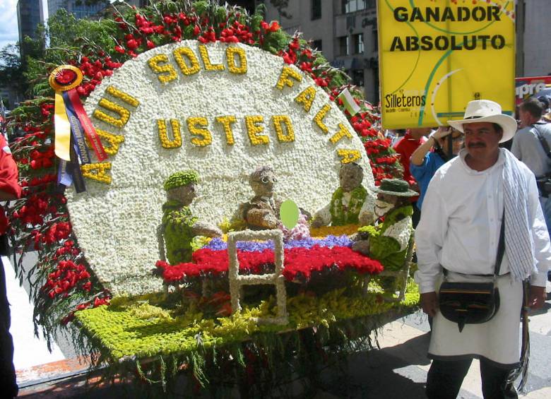 En 2004, Fernando Echavarría, de la vereda Media Luna, fue Ganador Absoluto y Emblemática. 