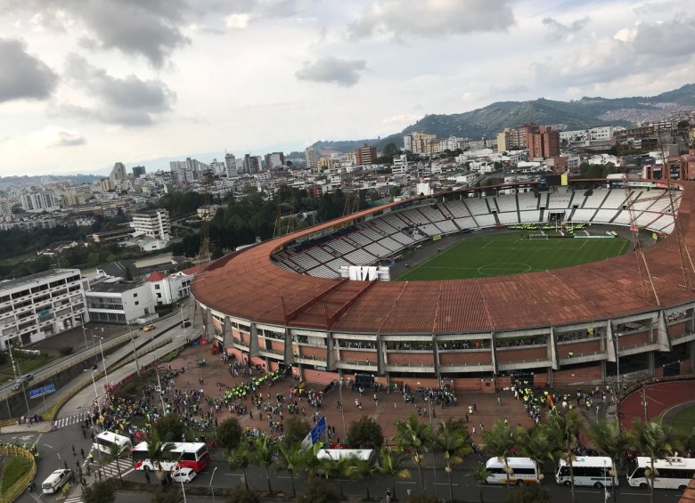 Así se ven los alrededores del estadio Palogrande antes del partido de Nacional ante Once Caldas. FOTO Mónica Quintero