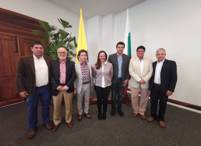 Encuentro de gobernaciones de Antioquia, Caldas y Córdoba en Manizales. FOTO CORTESÍA
