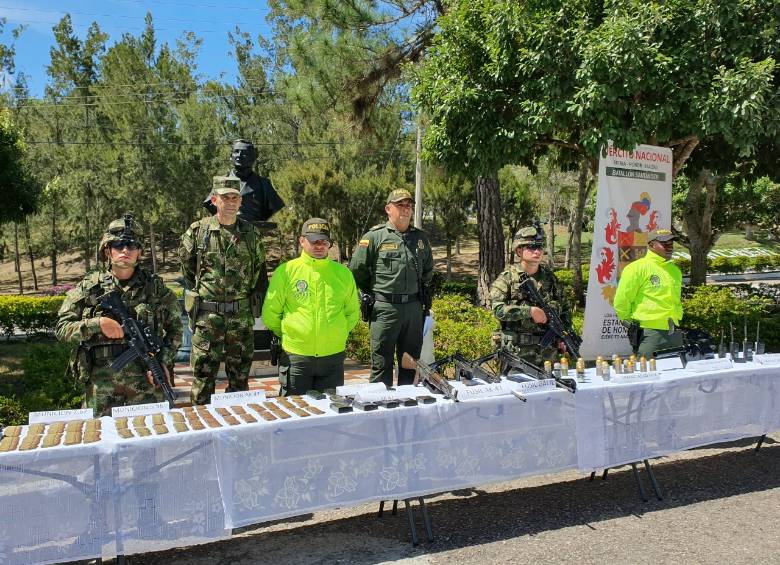 El material de guerra incautado al Eln en Ocaña. FOTO CORTESÍA POLICÍA