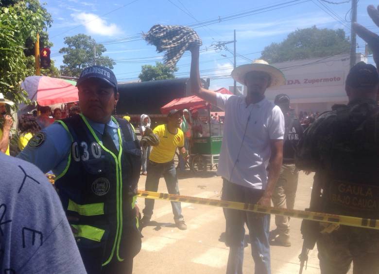 La polarización de la jornada electoral en Caucasia se evidencia en los hechos de indisciplina que según la Policía están generando algunos simpatizantes de candidatos a la Alcaldía. FOTO Víctor Andrés Álvarez