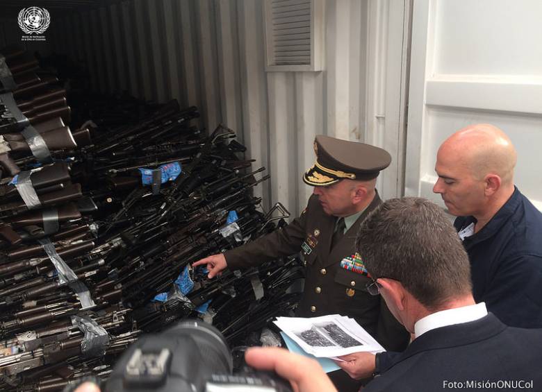 Con la custodia de la Unidad de la Policía Especial para la Paz, UNIPEP, se entregó el material residual de las armas al Gobierno. FOTO: Cortesía ONU 