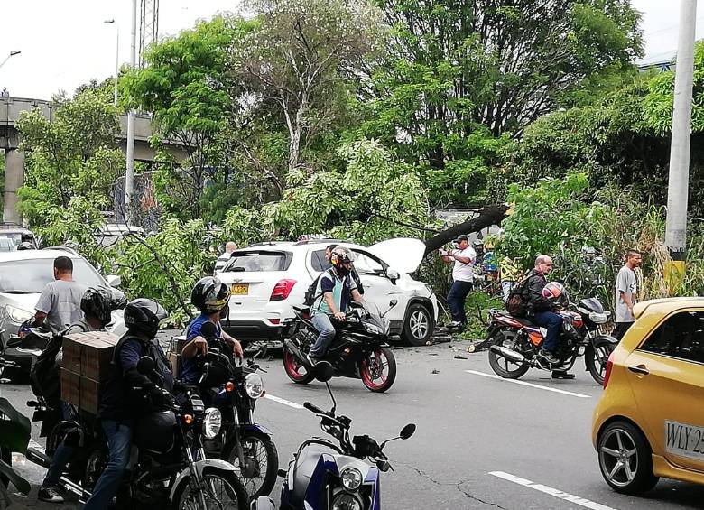 Choque en la Aguacatala. Foto: Guardianes Antioquia