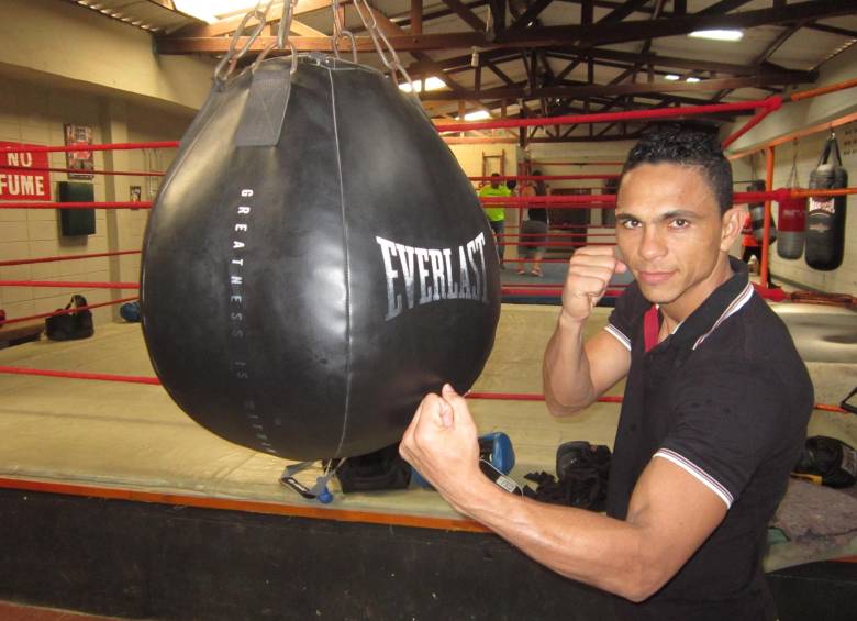 Darleys tiene 32 peleas ganadas, 20 por nocaut, dos derrotas y un empate. FOTO COLPRENSA