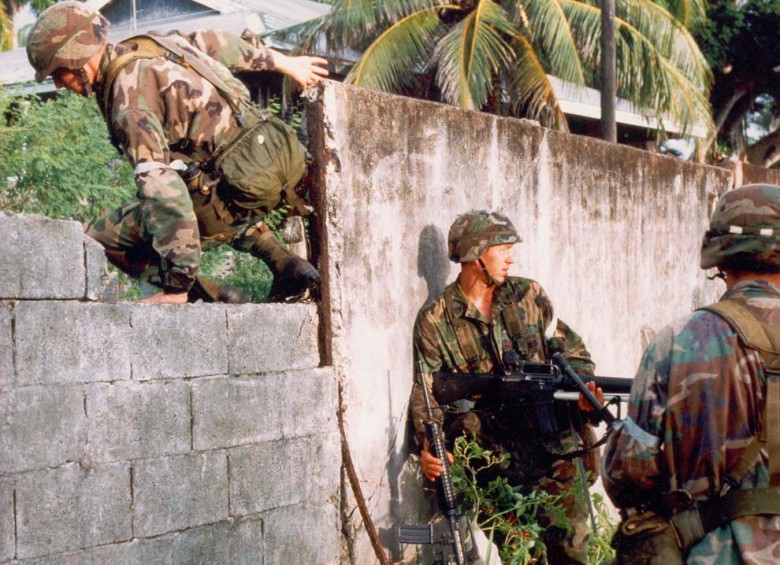 Militares de Estados Unidos durante la operación en Panamá. Fotografía de U.S. Army Military History Institute
