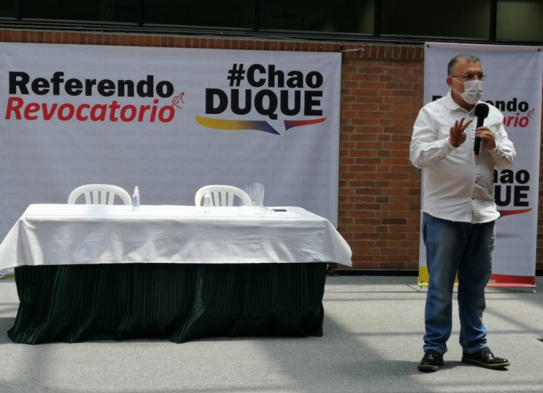 Roy Barreras durante la instalación del comité del referendo revocatorio. FOTO CORTESÍA
