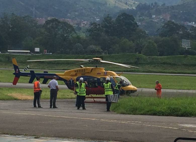 Este es el helicóptero que trasladaría a Medellín a los heridos que serán atendidos inicialmente en Urrao. FOTO CORTESÍA