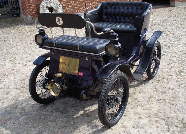 El de don Amador dicen que era de color rojo. FOTO cortesía museo del transporte fundación 