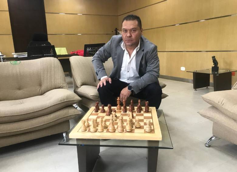 Mauricio García lleva 4 meses en la gerencia de Indeportes y su lucha es darle mayor apoyo a técnicos y deportistas. FOTO cortesía 