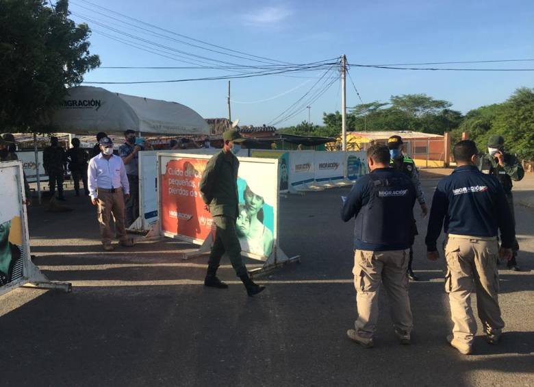 Colombia retiene y expulsa militares venezolanos por cruzar la frontera armados