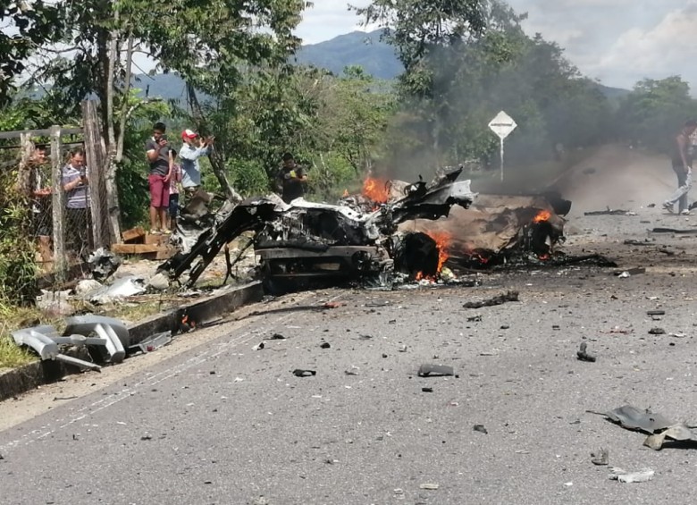 El ataque se suma a la reciente quema de seis vehículos en la carretera Medellín-Costa, en Valdivia. FOTO COLPRENSA