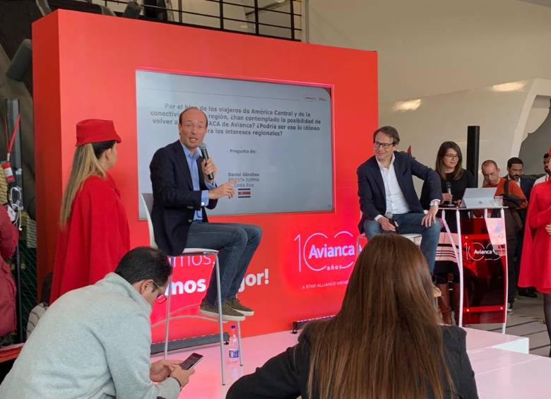 Anko van der Werff, CEO de Avianca, habló a medios de la situación financiera de la compañía. FOTO Sergio Rodríguez