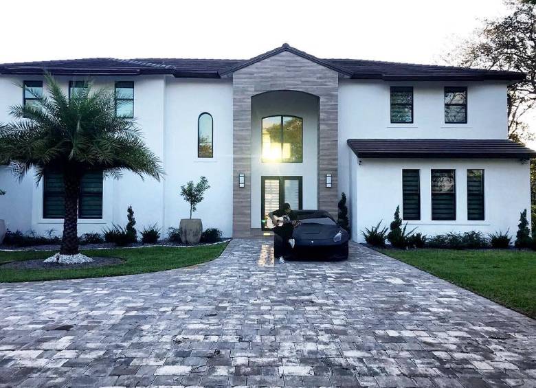 Como parte del divorcio se debe hacer repartición de bienes, entre los que se encuentra una lujosa casa ubicada en el Sur de La Florida. Foto: Instagram @nickyjampr