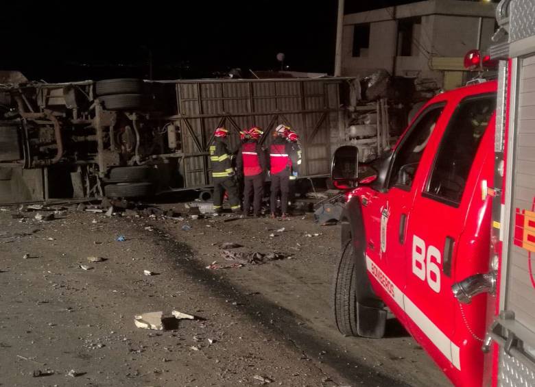 Accidente de bus en Ecuador. FOTO: AFP 