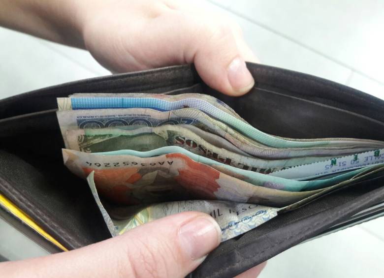 La carga tributaria que tienen los salarios en Colombia es cercana al 2,2 %, según la Ocde. Foto Qhubo