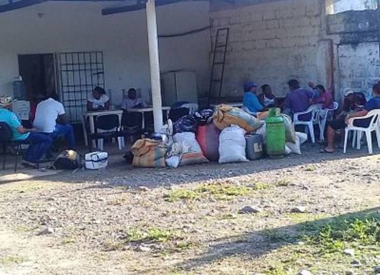 Las familias desplazadas están en San José de Uré. FOTO CORTESÍA TWITTER @Elrelatorr