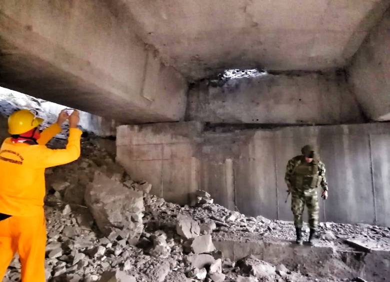 Los artefactos serían instalados en las bases del puente. FOTO Cortesía Ejército