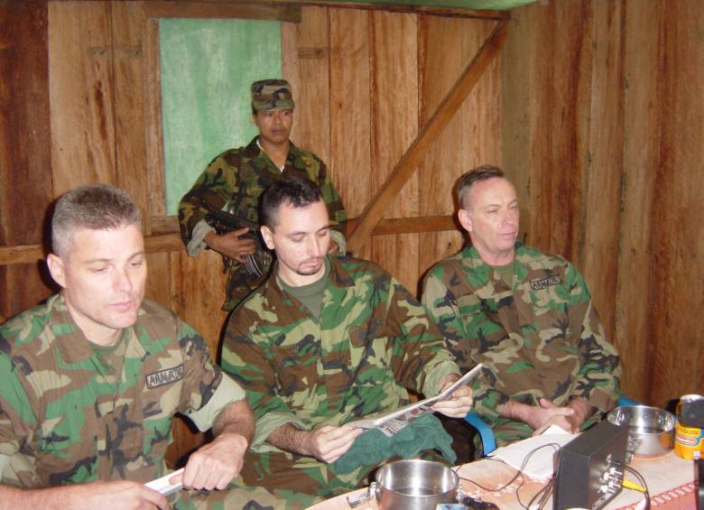 De izquierda a derecha Keith Stansell, Marc Gonsalves y Thomas Howes, los tres estadounidenses secuestrados por las Farc. FOTO ARCHIVO COLPRENSA