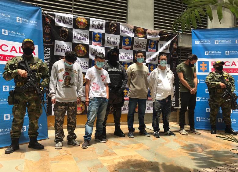 Los capturados. FOTO CORTESÍA EJÉRCITO