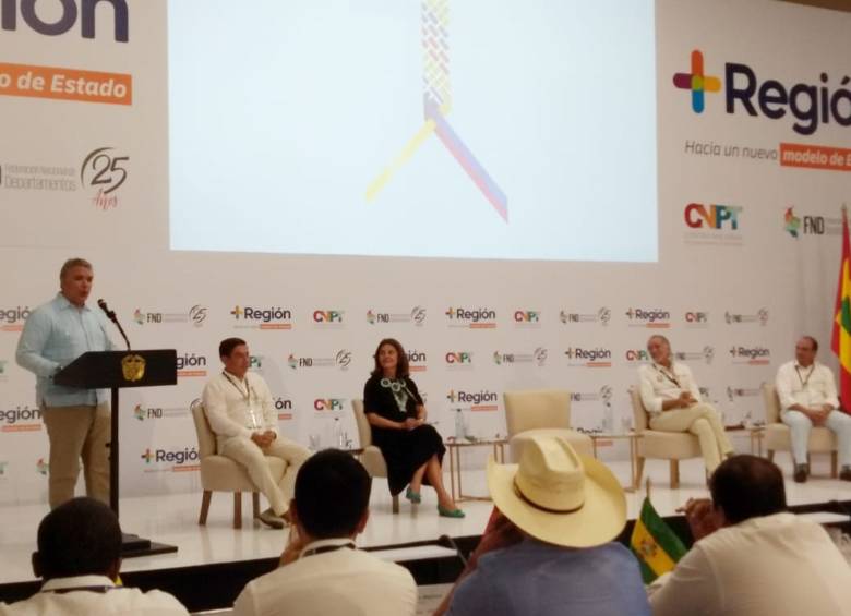 El foro Más Región es el evento donde se debate el balance del mandato constitucional y definir el futuro de la autonomía y descentralización del país. FOTO: Colprensa