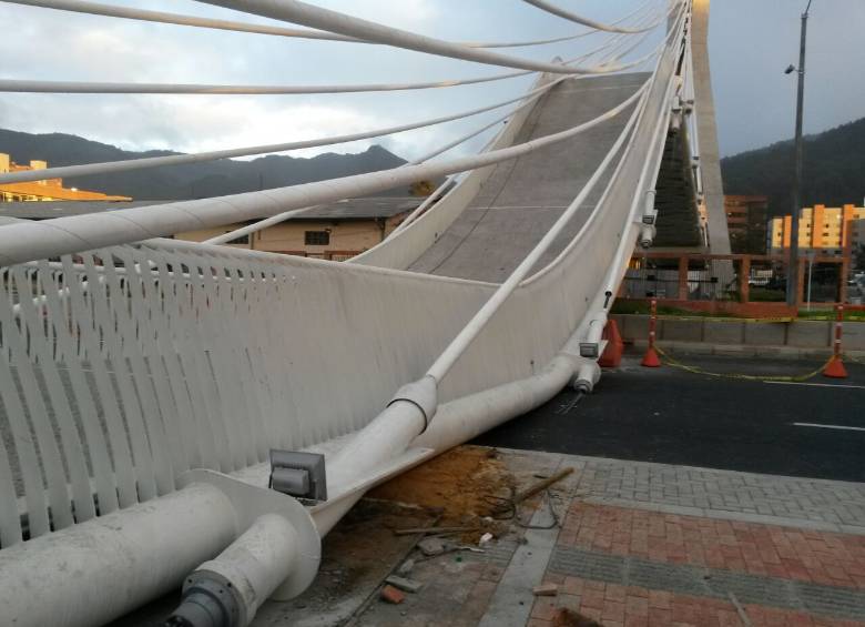 El puente que colapsó une dos batallones del Cantón Norte. FOTO COLPRENSA.