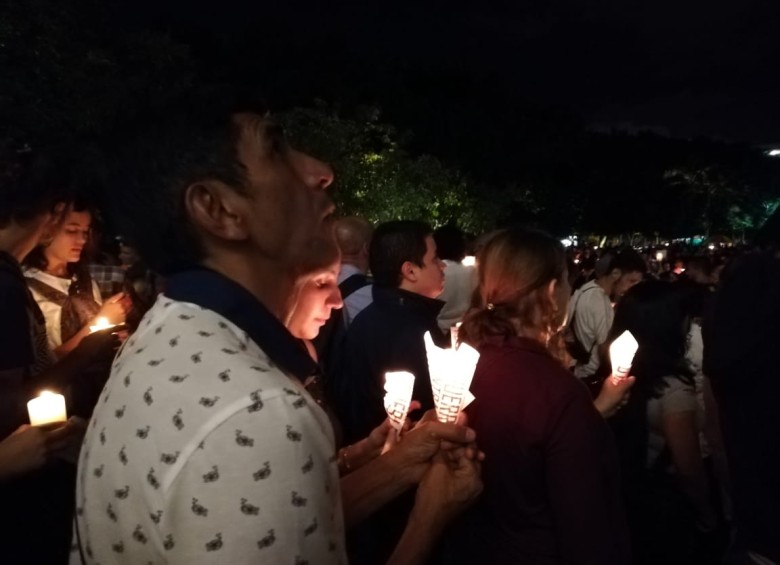 La multitudinaria Velatón en Medellín por los líderes asesinados