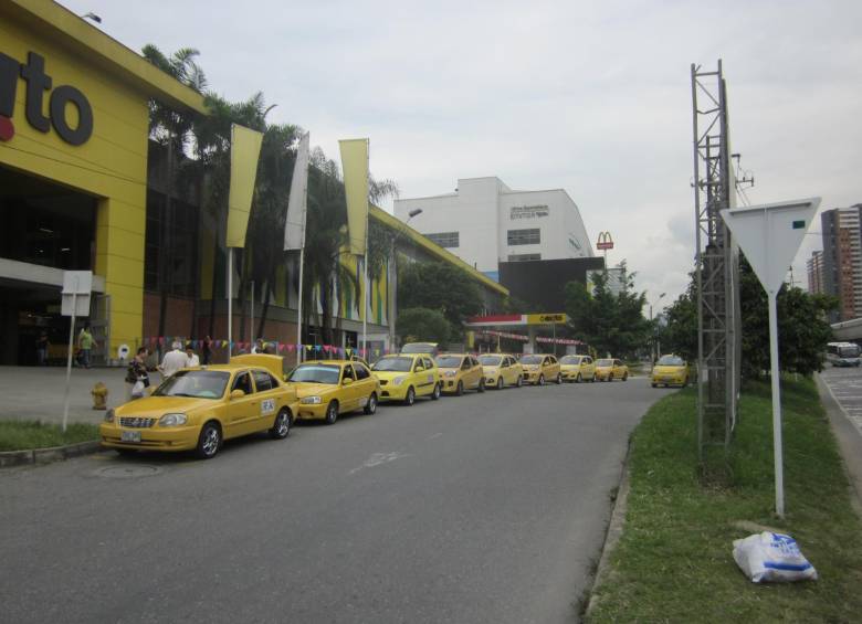 En el gremio de taxistas de Bello habría preocupación por esta situación. Foto Andrés Osorio García