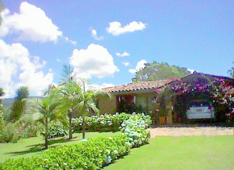 Así era la casa de campo que Carlos Mario Montoya compró el 13 de marzo de 2013. FOTO cortesía