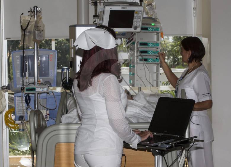 El personal médico en las unidades de cuidados intensivos suele estar altamente especializado. FOTO archivo