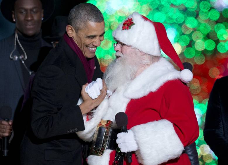 Michelle y Barack Obama desearon una feliz Navidad a los estadounidenses en una “carta de felicitación interactiva”. FOTO REUTERS