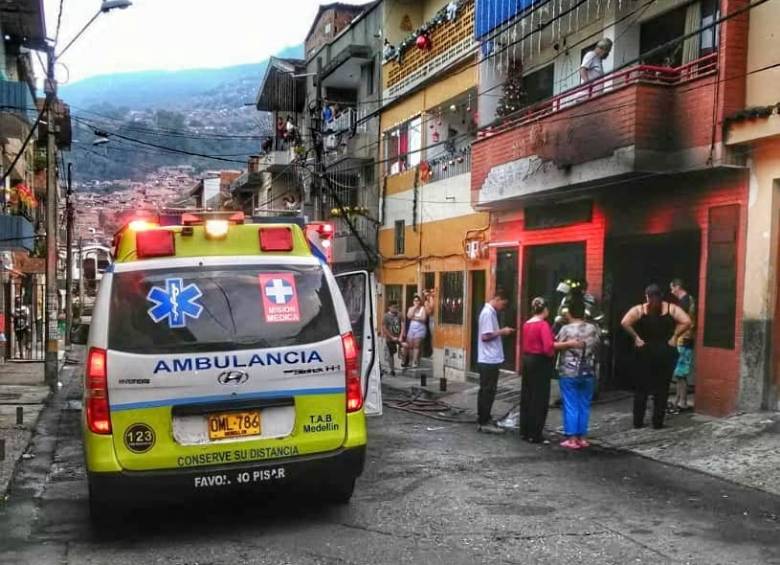 En este inmueble de Buenos Aires se presentó el incendio que dejó como víctima mortal una joven de 18 años de edad. FOTO CORTESÍA
