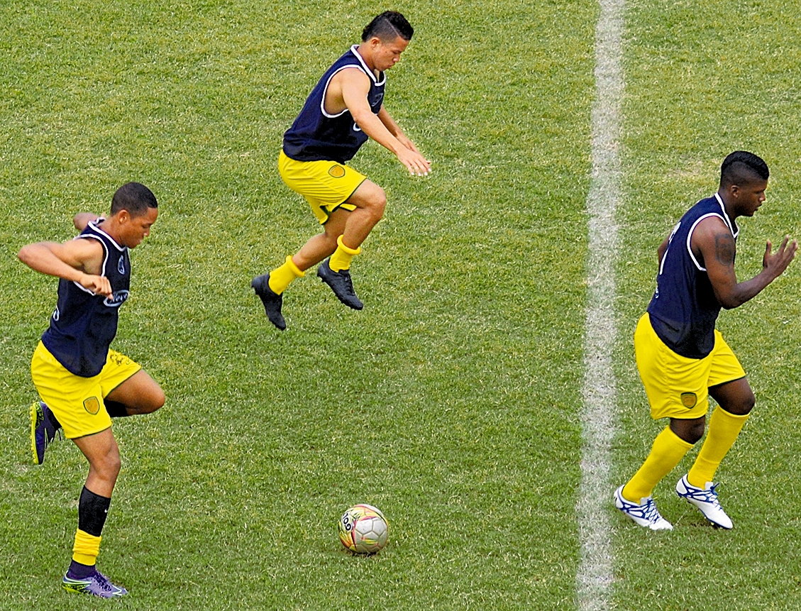 Leones iniciará mañana el nuevo proceso en la B con el técnico Juan Carlos Álvarez. FOTO cortesía Francisco Barrientos -Kico