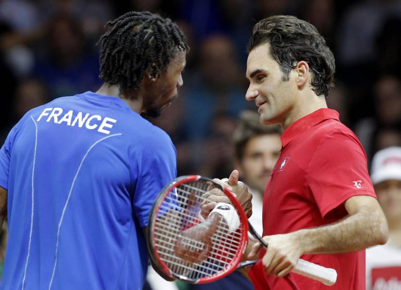 Gael Monfils no le dio tregua a Roger Federer. FOTO AP
