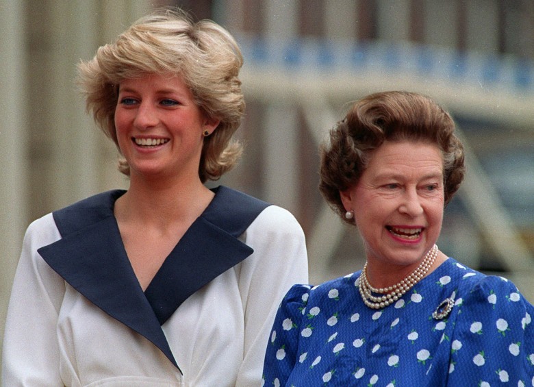 Siempre fue polémica su relación con Diana de Gales. FOTO Archivo