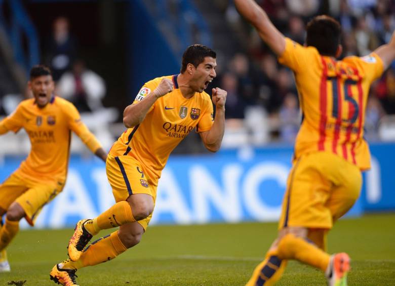 Luis Suárez marcó cuatro goles en el partido en el que Barcelona le ganó 8-0 a Deportivo La Coruña. FOTO AFP