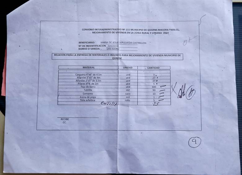 El primer mejoramiento de vivienda que les hicieron fue en desarrollo del contrato 111 suscrito entre Masora y Guarne, por valor de $1.200 millones. FOTO JUAN ANTONIO SÁNCHEZ.