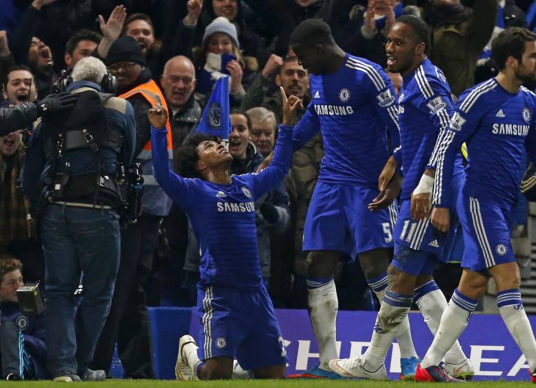 Willian anotó a los 89 minutos con un disparo desde fuera del área que fue imposible de atajar para Tim Howard. FOTO AFP