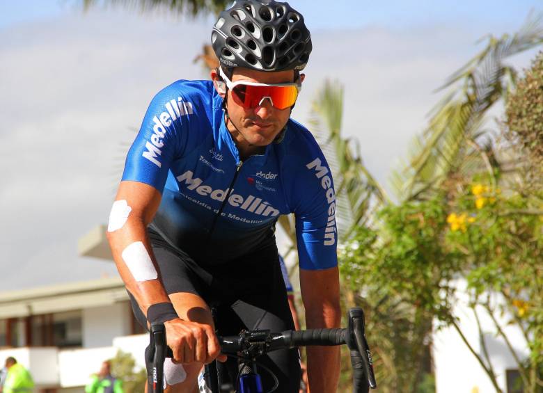Óscar Sevilla compite en el Campeonato Nacional de Ruta en España. FOTO CORTESÍA-TEAM MEDELLÍN 
