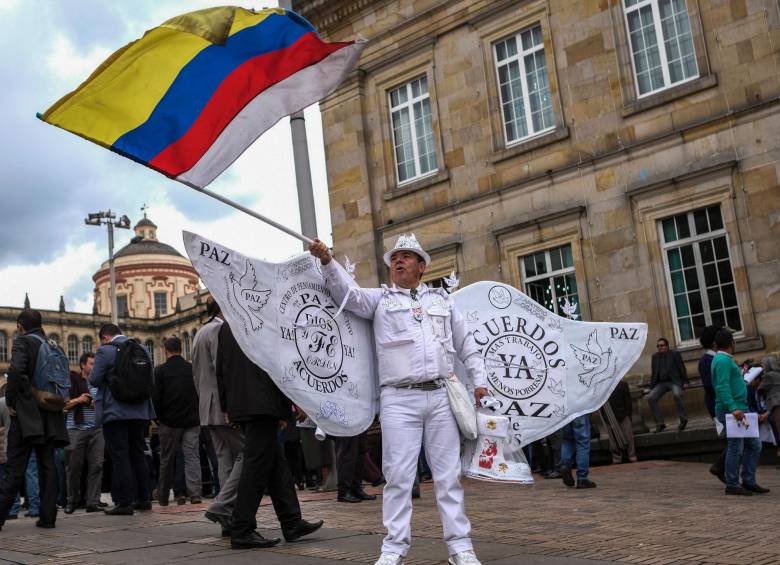El acuerdo de paz supone cambios de fondo para la vida de todos los colombianos. FOTO AFP