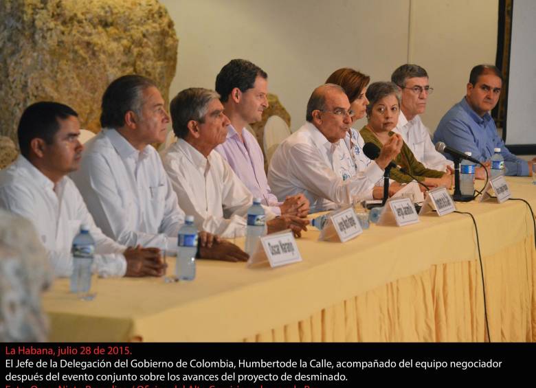 El 13 de enero, las delegaciones del Gobierno y las Farc volverán a sentarse en la mesa de negociaciones en Cuba. Iniciarán la discusión del punto de la agenda fin del conflicto. FOTO colprensa