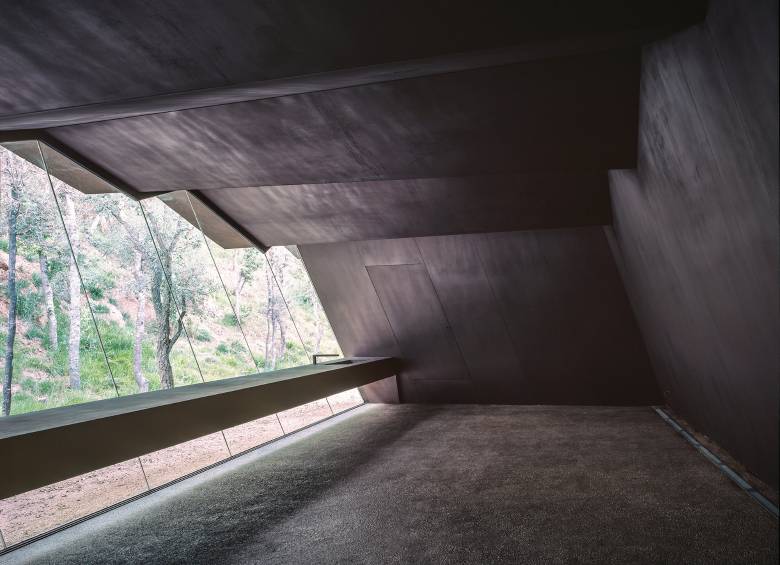 Bodega Bell-Lloc, en Palamós, España, construida en 2007 por los arquitectos españoles Rafael Aranda, Carme Pigem y Ramón Vilalta. FOTO: EFE