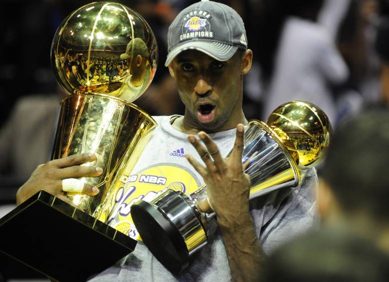 Kobe Bryant será incluido en el Salón de la Fama del baloncesto mundial. FOTO AFP