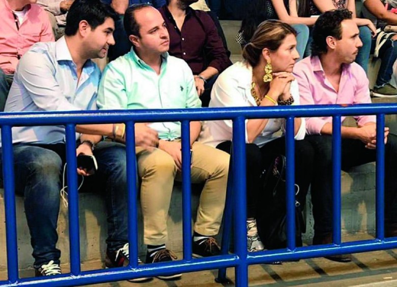 Simón Molina, concejal; Juan Fernando Espinal, representante a la Cámara; Paola Holguín, senadora y Mateo Restrepo, expresidente de Continental Gold. FOTO Cortesía