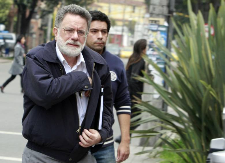 El excomisionado de paz Luis Carlos Restrepo, pidió esto en una carta enviada al expresidente Álvaro Uribe. FOTO COLPRENSA